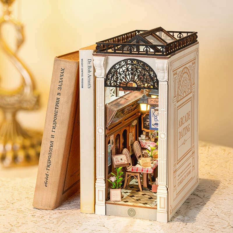 The Lantern Alcove | Storybook Street Book Nook Kit