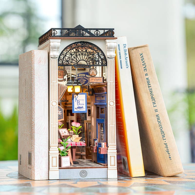 The Lantern Alcove | Storybook Street Book Nook Kit